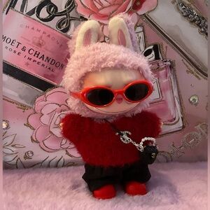 41 Adorable LABUBU clothes and accessories